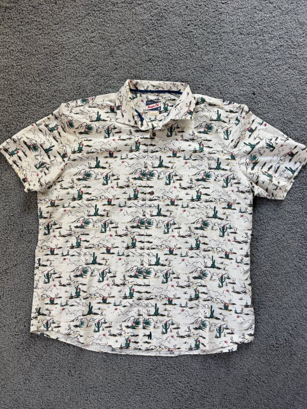 johnnie-O Ezekial Hangin Out Cactus Desert Shirt 2XL White Short Sleeve - EUC
